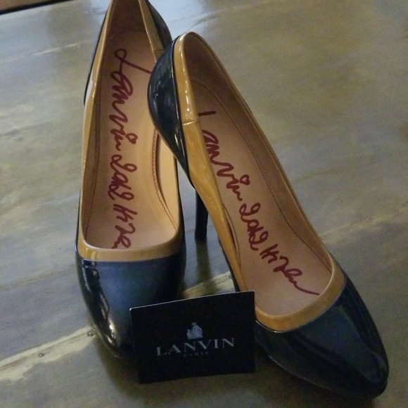 Shoes - Picture 5 of 5